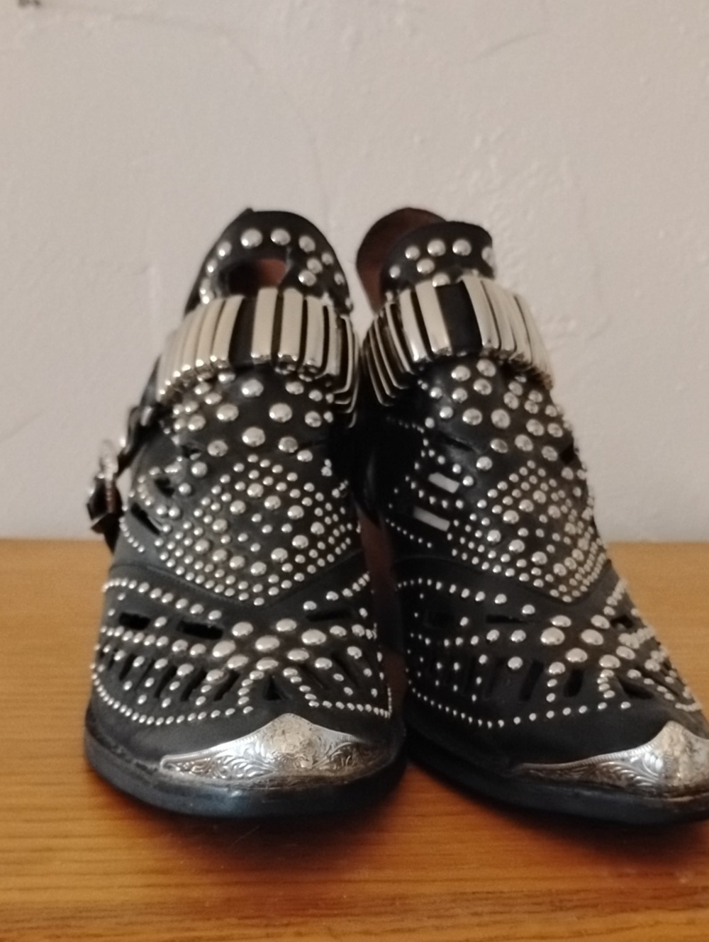 Jeffrey Campbell Calhoun Black Studded Western-Style Women's Ankle Boots 9
